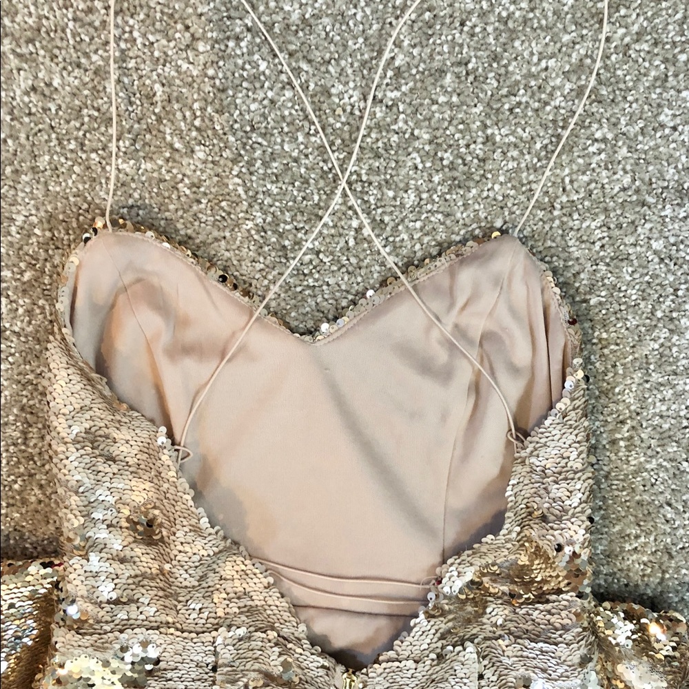 ASTR The Label Francesca Sequin Dress Size XS - Picture 7 of 9
